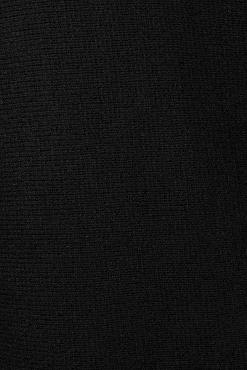 Ample six-thread cashmere sweater